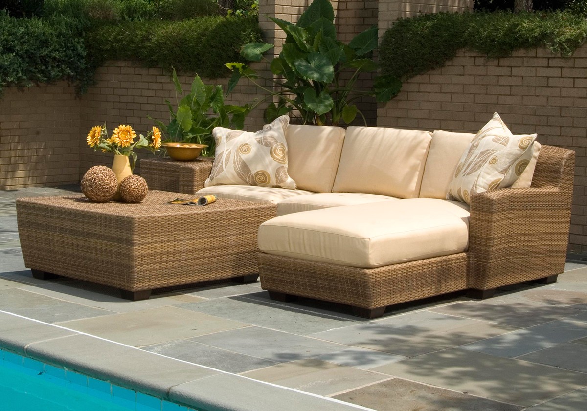 Tips to Winterize and Protect the Outdoor Furniture
